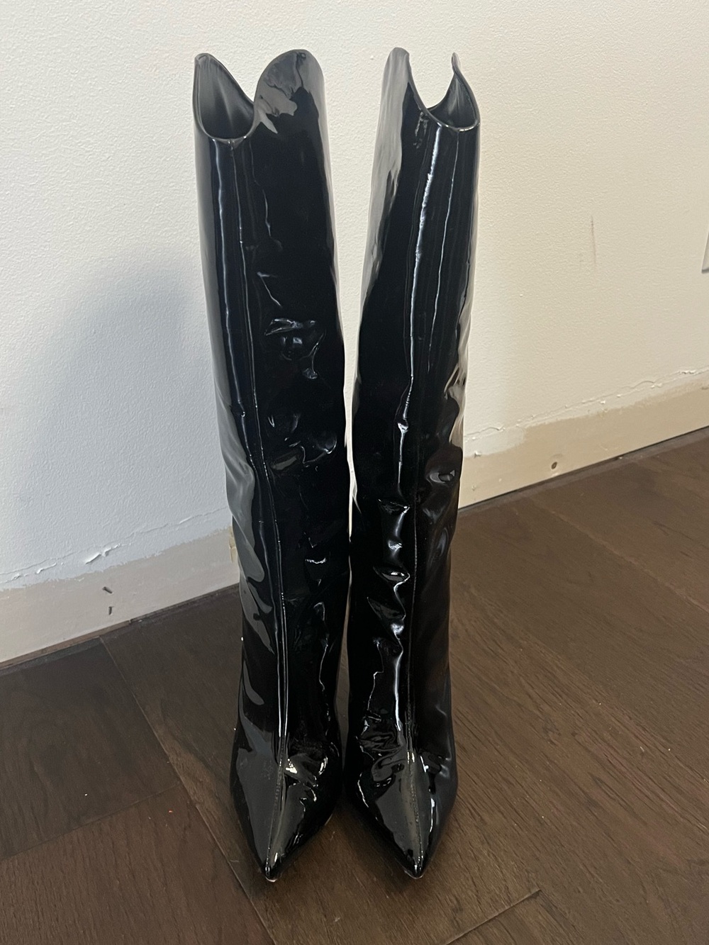 Schutz Maryana Up Black Patent Leather Boots - Picture 3 of 6
